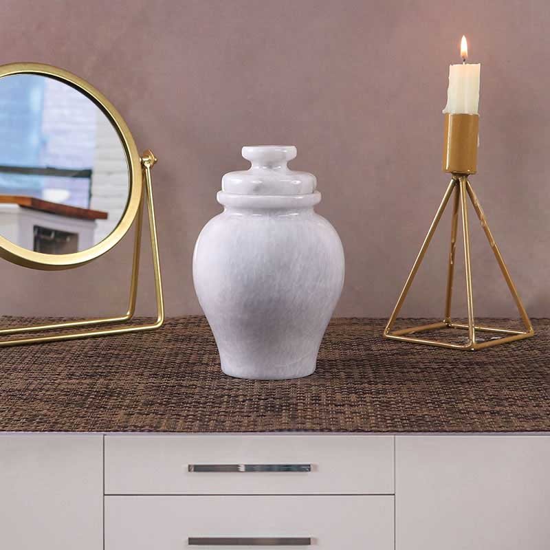 Classic Urn - 6 Inches