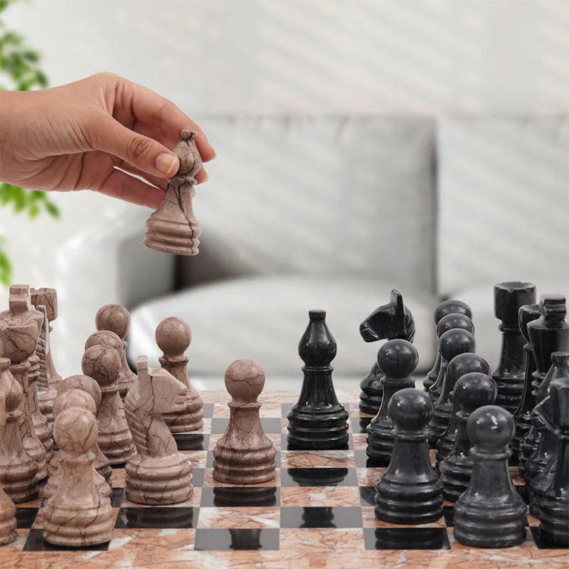 15" Chess Set - Marinara & Black